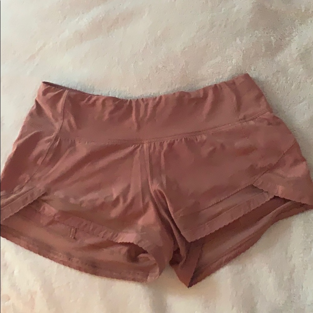 lululemon shorts in figue size 6
